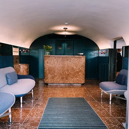 Arthotel Blaue Gans Hotel 4*
